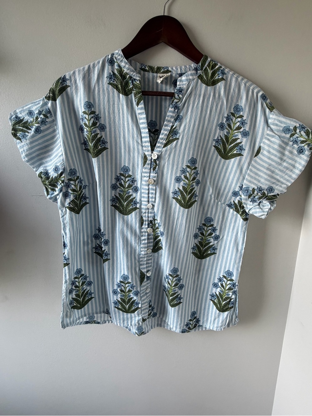 Ivy Jane | Blue Stripe Floral Button Front Blouse | Small - Picture 2 of 11